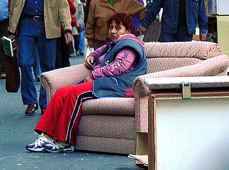 Lomtalanítás, őrzik a frissen szerzett zsákmányt Lomtalanítás, őrzik a frissen szerzett zsákmányt